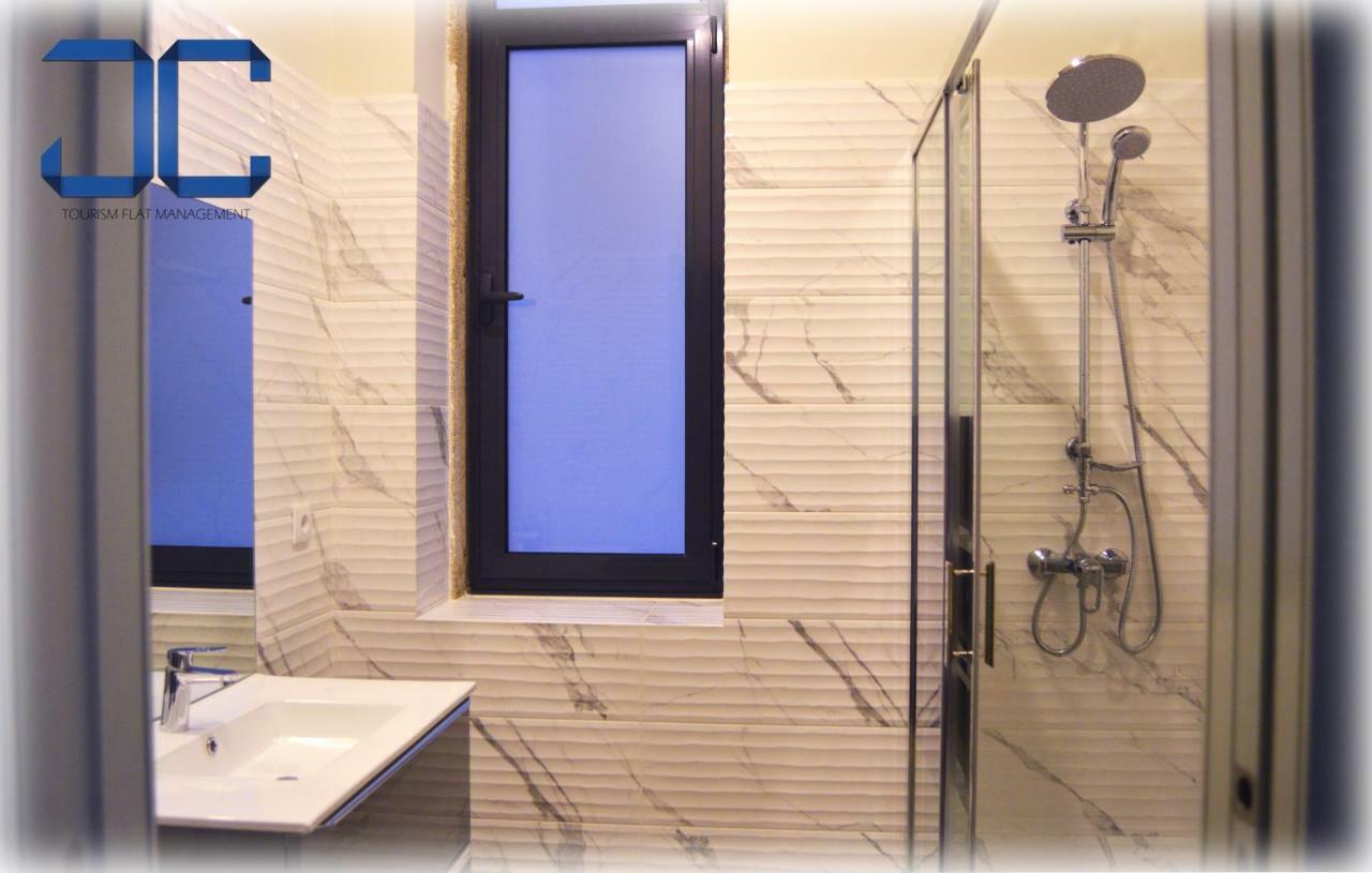 Click! Apartment By Jc Porto Bagian luar foto