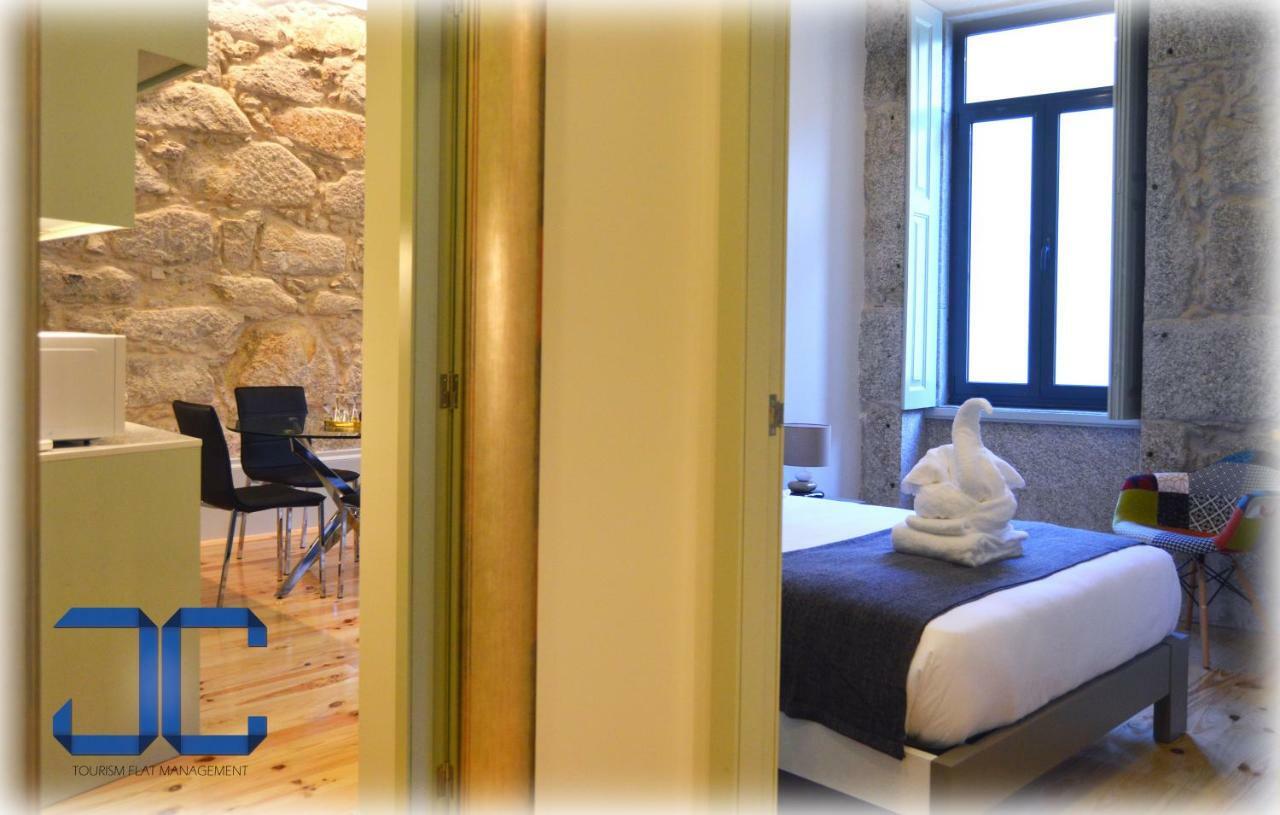 Click! Apartment By Jc Porto Bagian luar foto