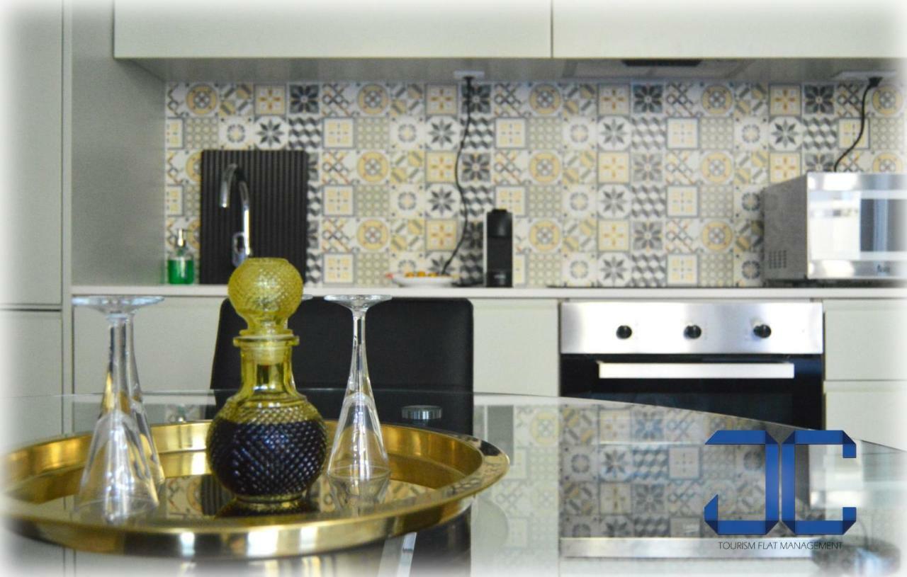 Click! Apartment By Jc Porto Bagian luar foto