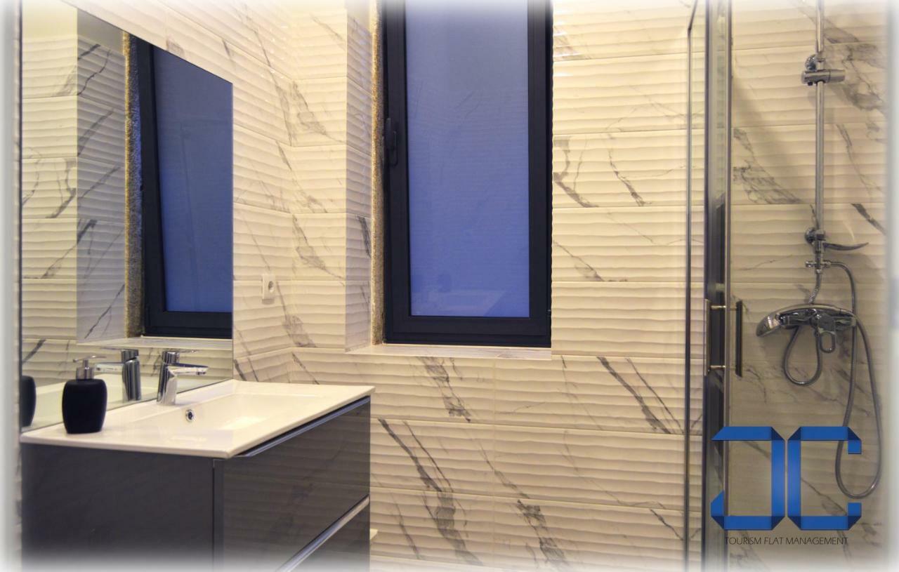 Click! Apartment By Jc Porto Bagian luar foto